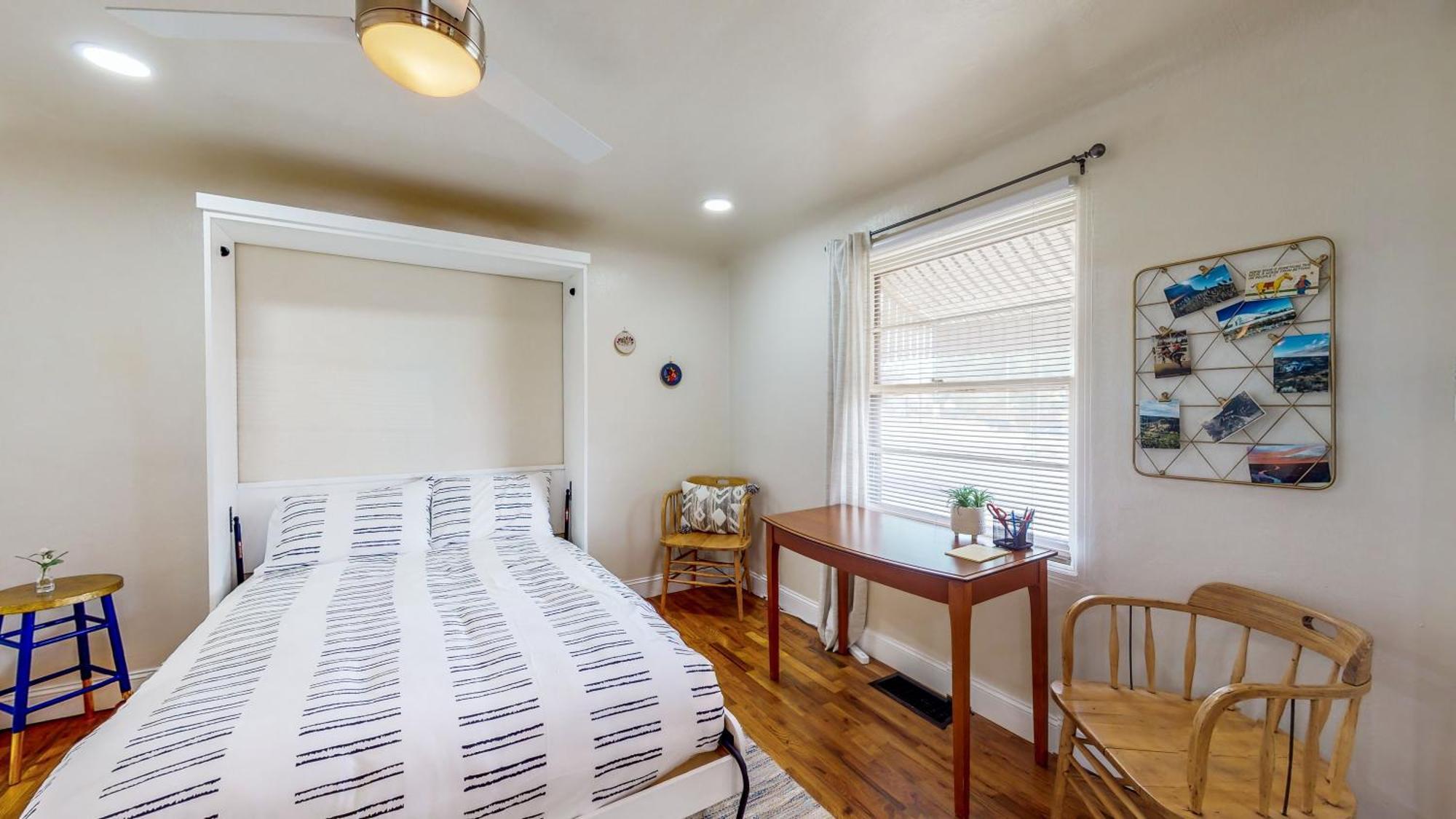 Charming Downtown Bungalow - King Bed, Office Туин-Фолс Экстерьер фото